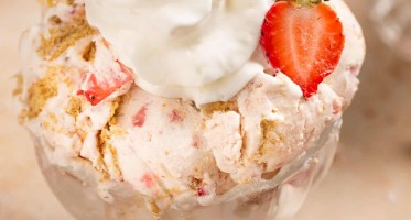 STRAWBERRY SHORTCAKE